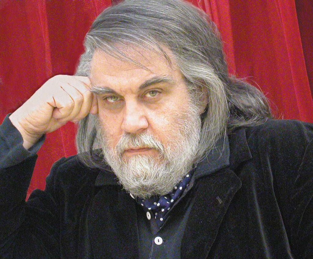 «ΒΑΓΓΕΛΗΣ ΠΑΠΑΘΑΝΑΣΙΟΥ» «Ο Έλληνας που ξεπέρασε τα όρια του πλανήτη και έγινε άστρο».